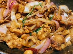 -胡须佬鸡煲四季火锅店(石厦西村直营店)