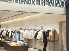 -URBAN REVIVO(高德置地广场·春广场店)