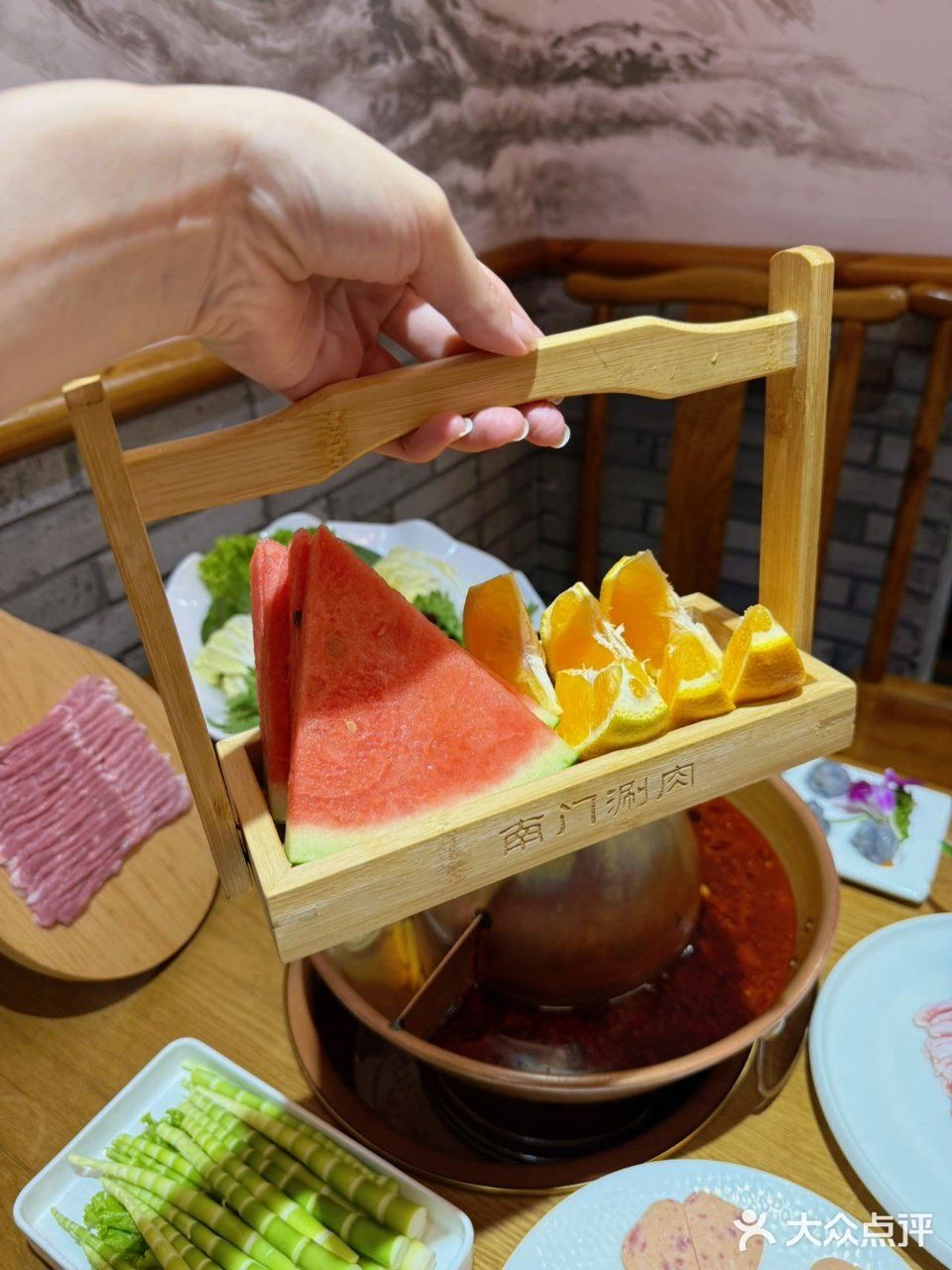 北京人的深夜食堂!这家涮肉的鲜羊上脑太顶了!