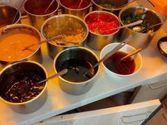 自助调料区-运气牛自助酱大骨火锅(南京东路店)