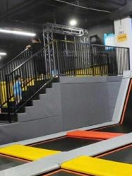 -蹦贝运动中心·蹦床·攀岩·闯关(龙岗店)