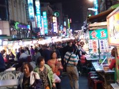 -六合夜市
