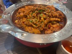 -胖哥俩肉蟹煲(湖滨银泰in77店)