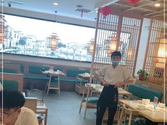 大堂-和福顺牛肉大虾焖锅自助(宝业店)