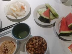 -左庭右院鲜牛肉火锅(金山万达店)