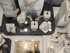 -HEFANG Jewelry何方珠宝(IFS店)