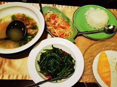 -Sala Thai Restaurant