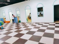 -爱萌盟婴童成长中心(泛悦店)