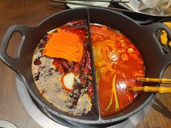 -鸣鹤山房•成都串串香火锅茶坊(龙阳广场店)