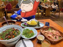 -老滇山寨•云南特色菜•地方菜•民族风情歌舞表演(金碧店)