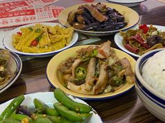 -三镇卤货二公司(汉街店)