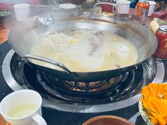 -山食炊桑拿鸡·又山私房菜