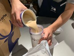 -瑞幸咖啡(东直门枢纽店)