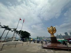 -香港回归祖国纪念碑