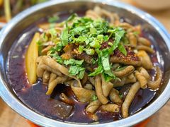 -雷祖芳老妈蹄花店