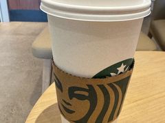 -星巴克(西安益田假日世界店)