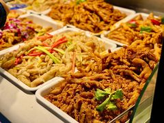 -八一路好吃街(雨田商务大厦店)