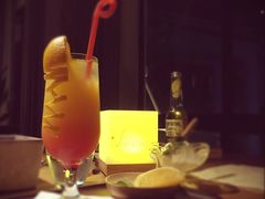 -三两三民谣咖啡清吧