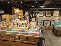 -猫的天空之城概念书店(苏州诚品店)