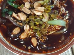 酸辣粉-超级大馍王肉夹馍