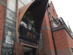 -钟书阁(松江泰晤士小镇店)