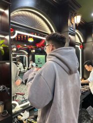 -豪帅男士理容馆