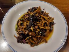 武陵大山四宝-印象鲵宴·张家界地标美食名片(溪布街店)