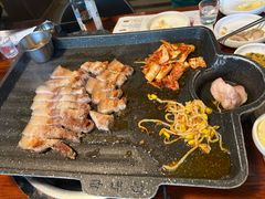 -Dombe豚(黑猪肉街店)