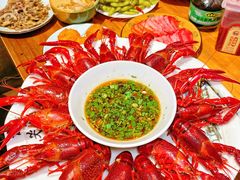 -李双猪·小龙虾·烧烤·羊肉煲(乐山店)