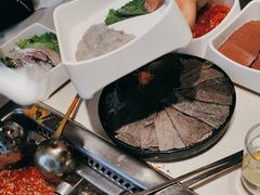 -海底捞火锅鲜切牛肉主题店(长寿路店)