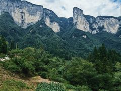 -鹿院坪生态旅游景区