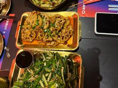 -何师烧烤Pro ·江湖川菜·小龙虾·精酿啤酒(太古里旗舰店)