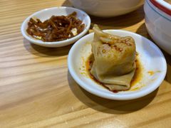 -八二小区抄手(龙湖上城天街店)