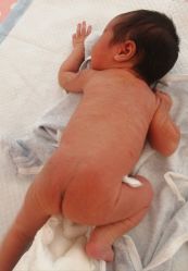 -盈月阁母婴护理中心·月子中心·月嫂育儿嫂