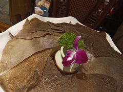 -老牌坊云南鱼豆花火锅(爱建店)