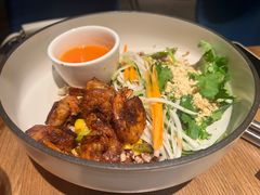 -Wagas沃歌斯(浦东陆家嘴投资大厦店)