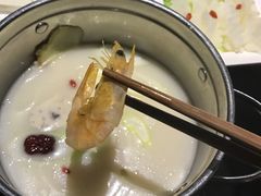-唯爱KTV聚会餐厅(仙林东城汇店)
