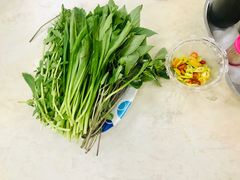 餐具摆设-Pho Hoa Pasteur