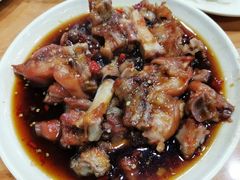 微辣辛辣猪蹄-贤花饭店(城阳店)