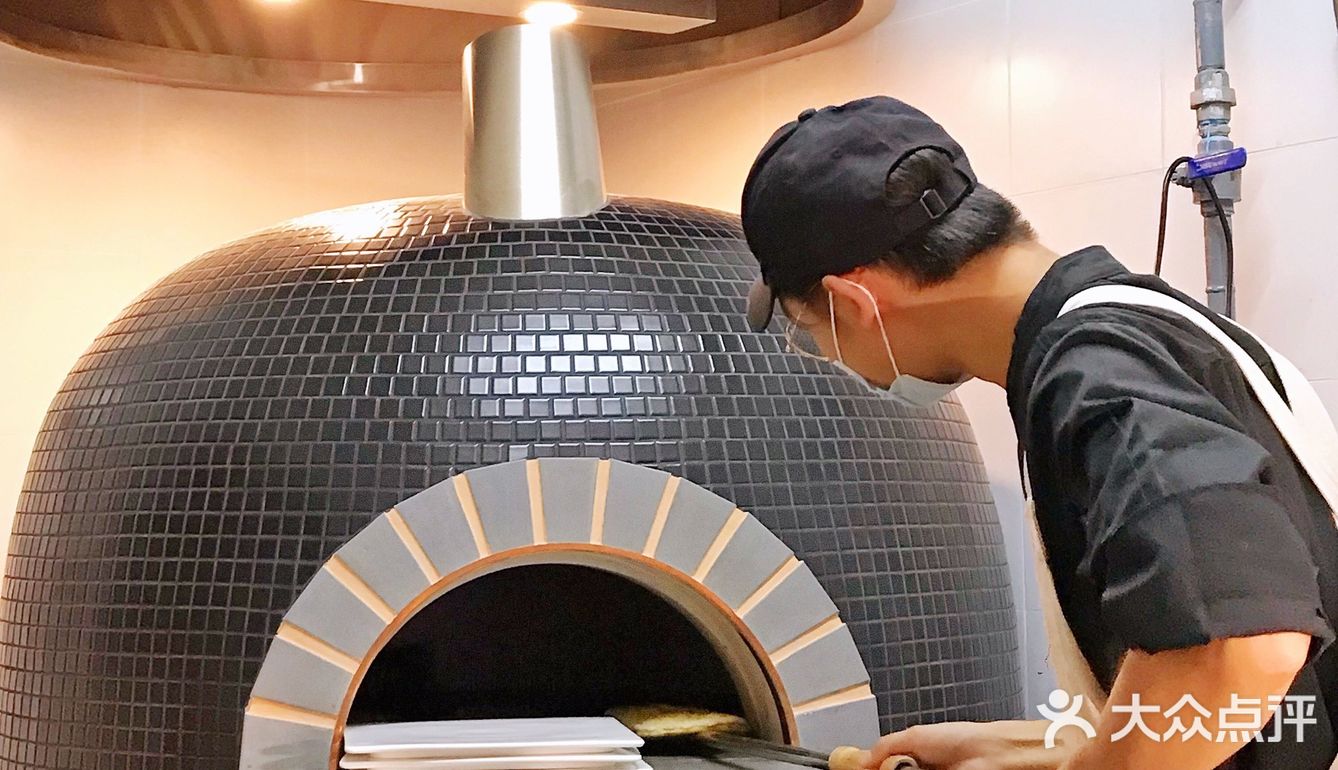 郑州必吃榜造·精酿餐厅开来西安啦万象天地新店开业6