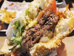 火烤双层牛肉特堡-The Habit Burger Grill 哈比特汉堡(复兴soho店)