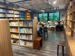 -晓风书屋(大学路店)