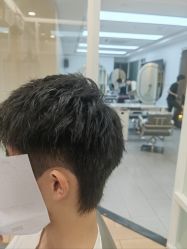点击看大图 -首脑美发沙龙