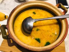 龙虾泡饭-香港百合居(LCM置汇旭辉广场店)