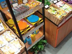 -来伊份(仙霞路五店)