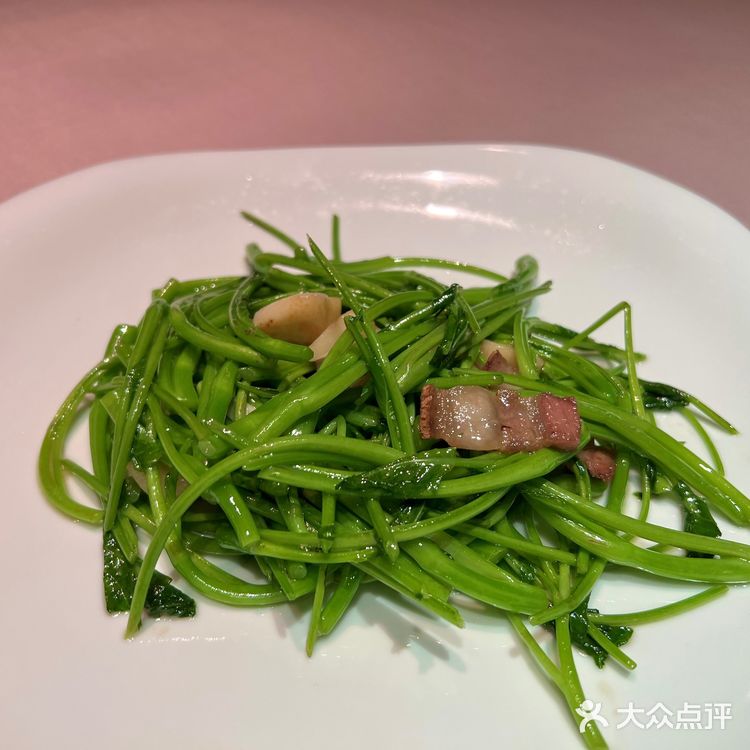 返杭前的最后一顿 —— 台州餐饮龙头企业的新荣记