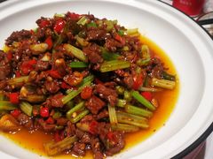 -老湘亲·品鉴湘菜(蔡塘爱琴海店)