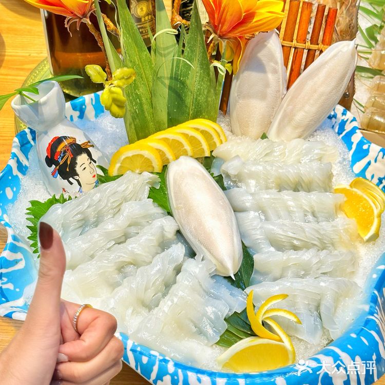 怎么会有这么好吃的店啊！这一餐我真真的吃服了！[调皮]