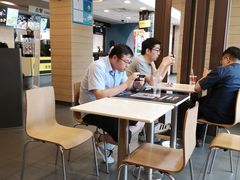 -麦当劳(乳山路店)