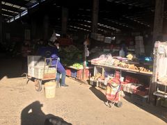 -七宝蔬菜农副产品综合交易市场-停车场